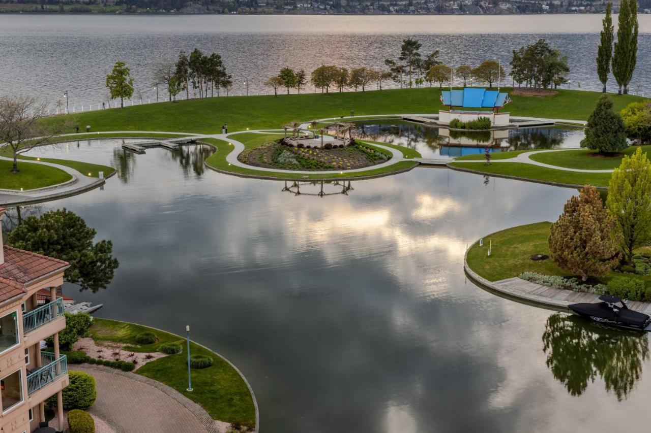 Delta Hotels By Marriott Grand Okanagan Resort Kelowna Exterior foto
