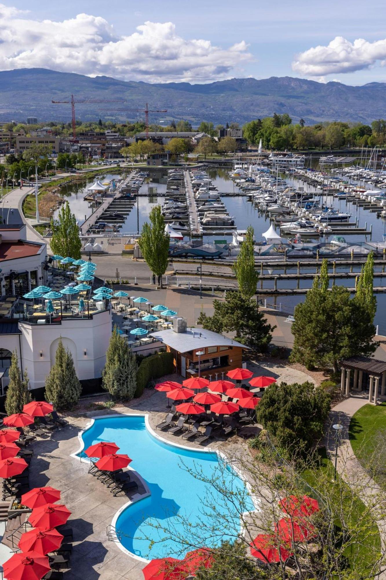 Delta Hotels By Marriott Grand Okanagan Resort Kelowna Exterior foto